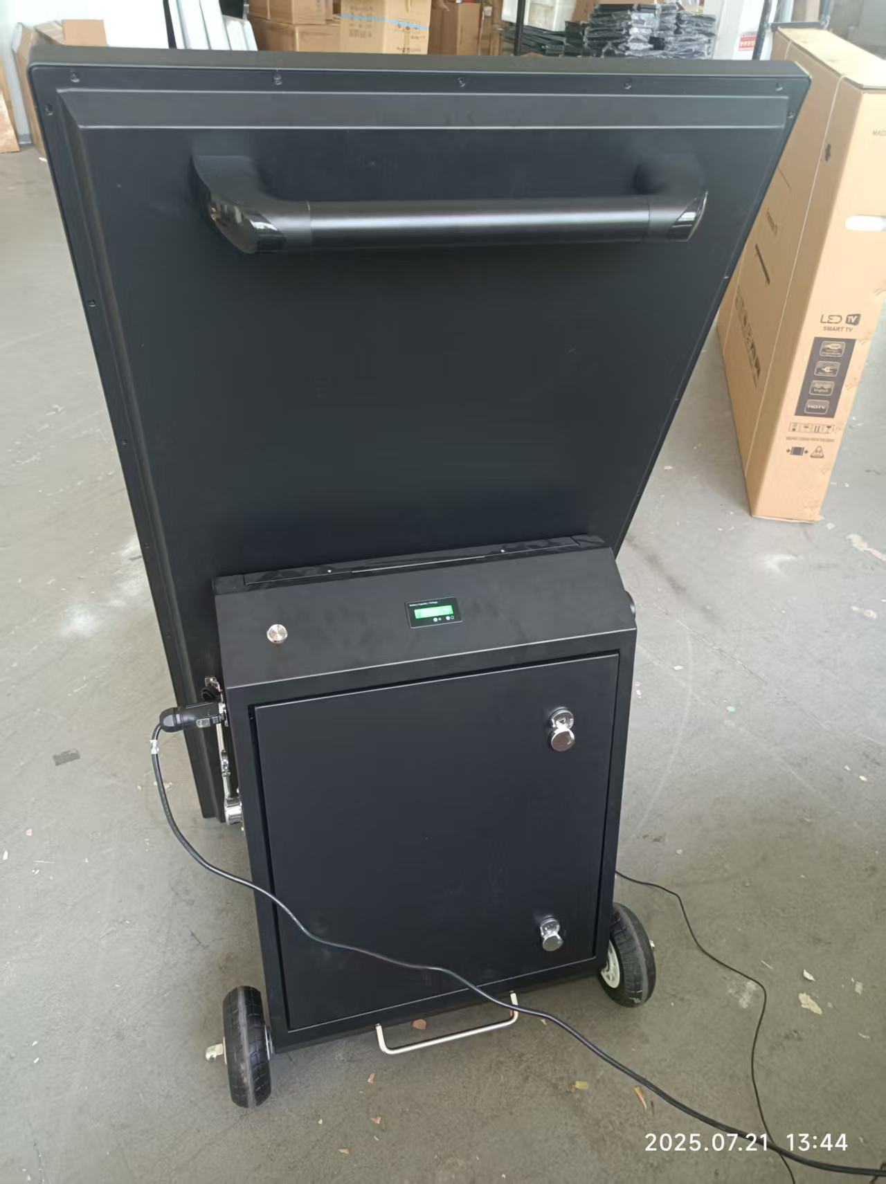 43 Inch Portable Outdoor IP55  - Outdoor Power Board บทวิจารณ์และราคา